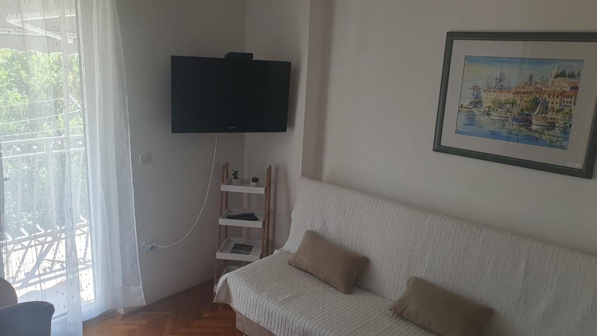 Apartments Garac Dugi Rat Buitenkant foto